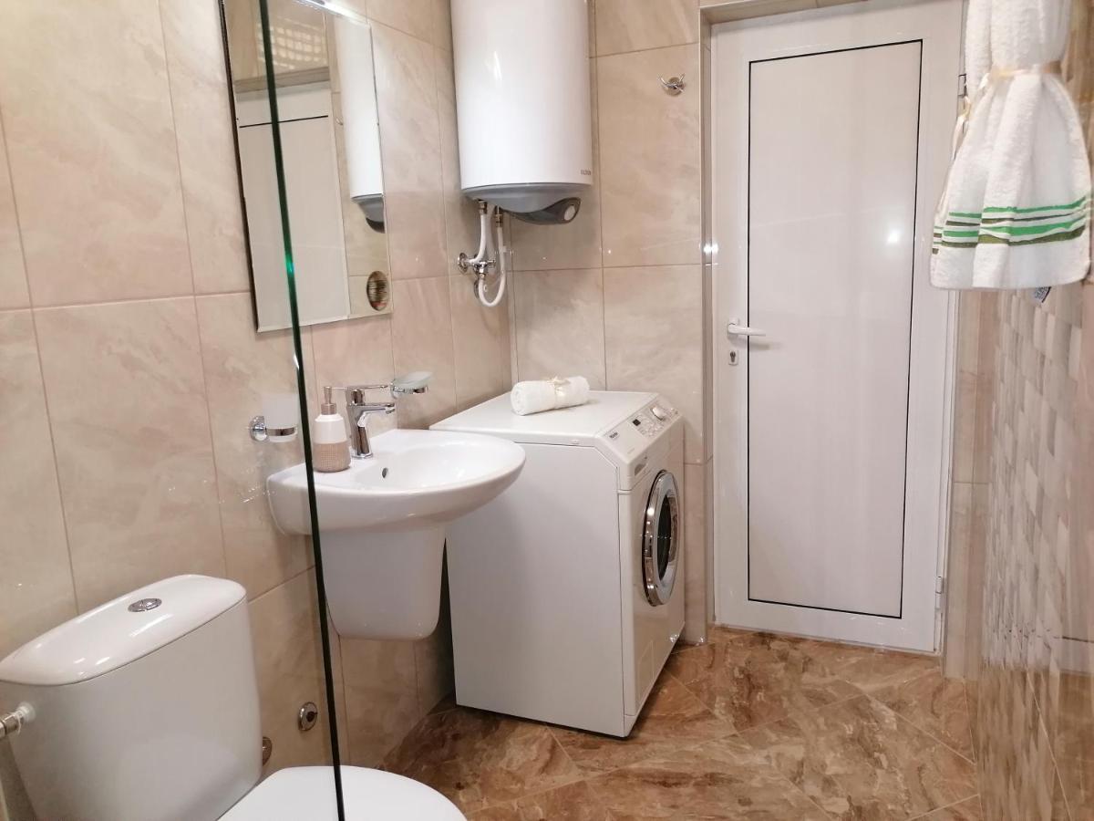 Megi Luxury Apartments Pomorie Extérieur photo