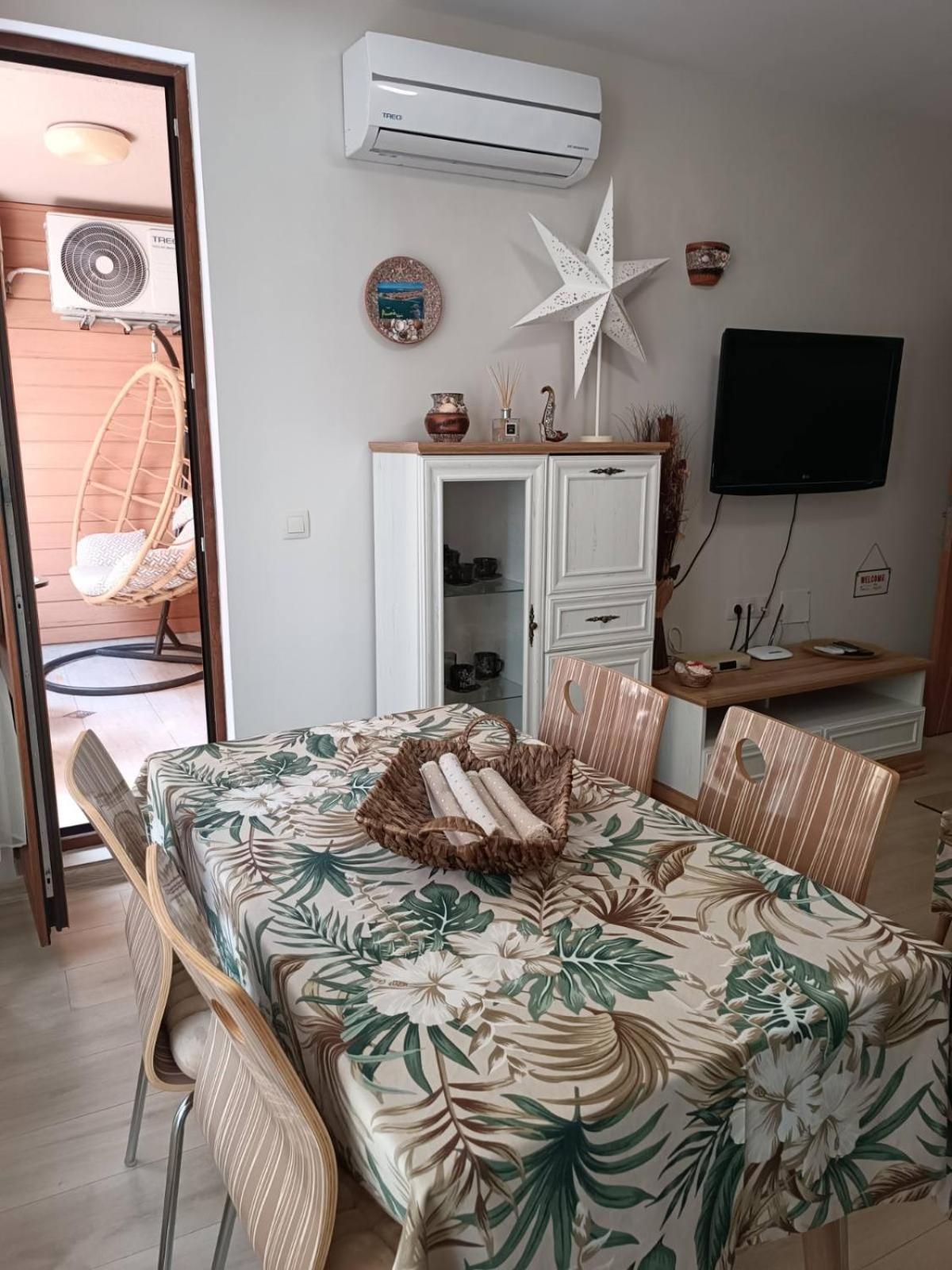 Megi Luxury Apartments Pomorie Extérieur photo