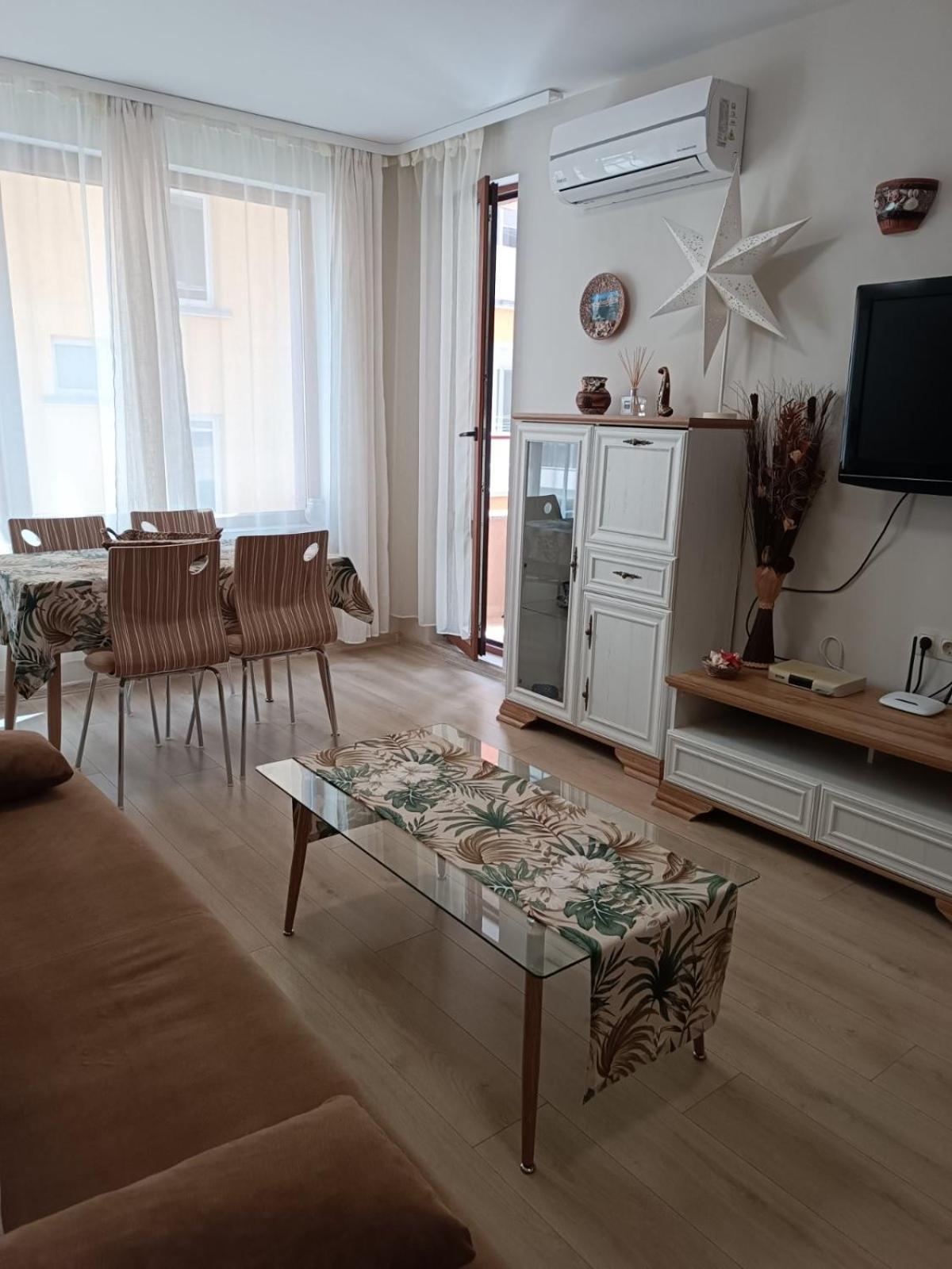 Megi Luxury Apartments Pomorie Extérieur photo